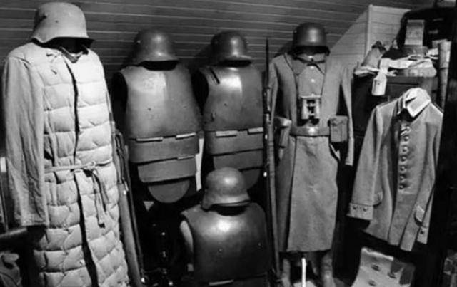 而到了二战期间,苏联发明了一款名为sn-42的防弹胸甲.