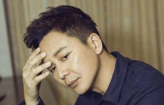 4位中年成名的男演员,有实力不怕蒙尘,狠狠地打了小鲜肉的脸_刘奕君