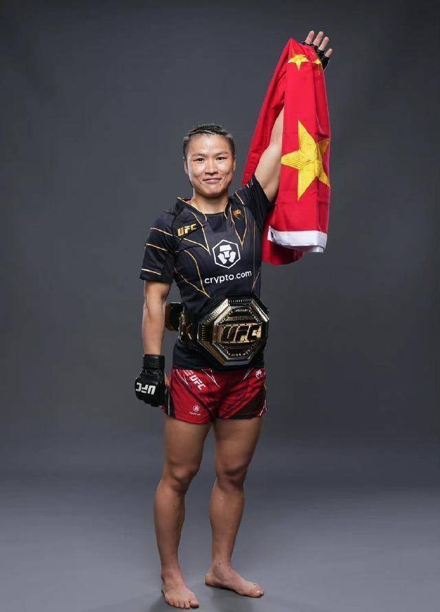 亚向张伟丽喊话:我很尊重你,但我要废黜你的ufc王冠_比赛_豪雷吉_战绩