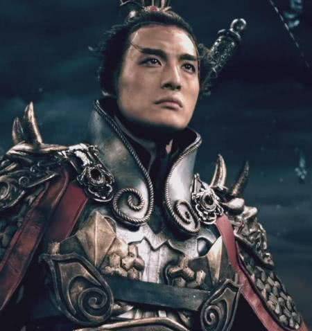 爱情公寓:原版vs模仿,张伟不计形象,吕子乔人物成小学生最爱_吕布_易