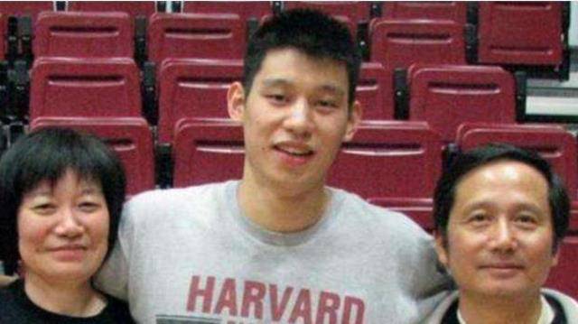 当年那个耗费16万,断骨增高7.2厘米的男生李亚诺,现状怎样?