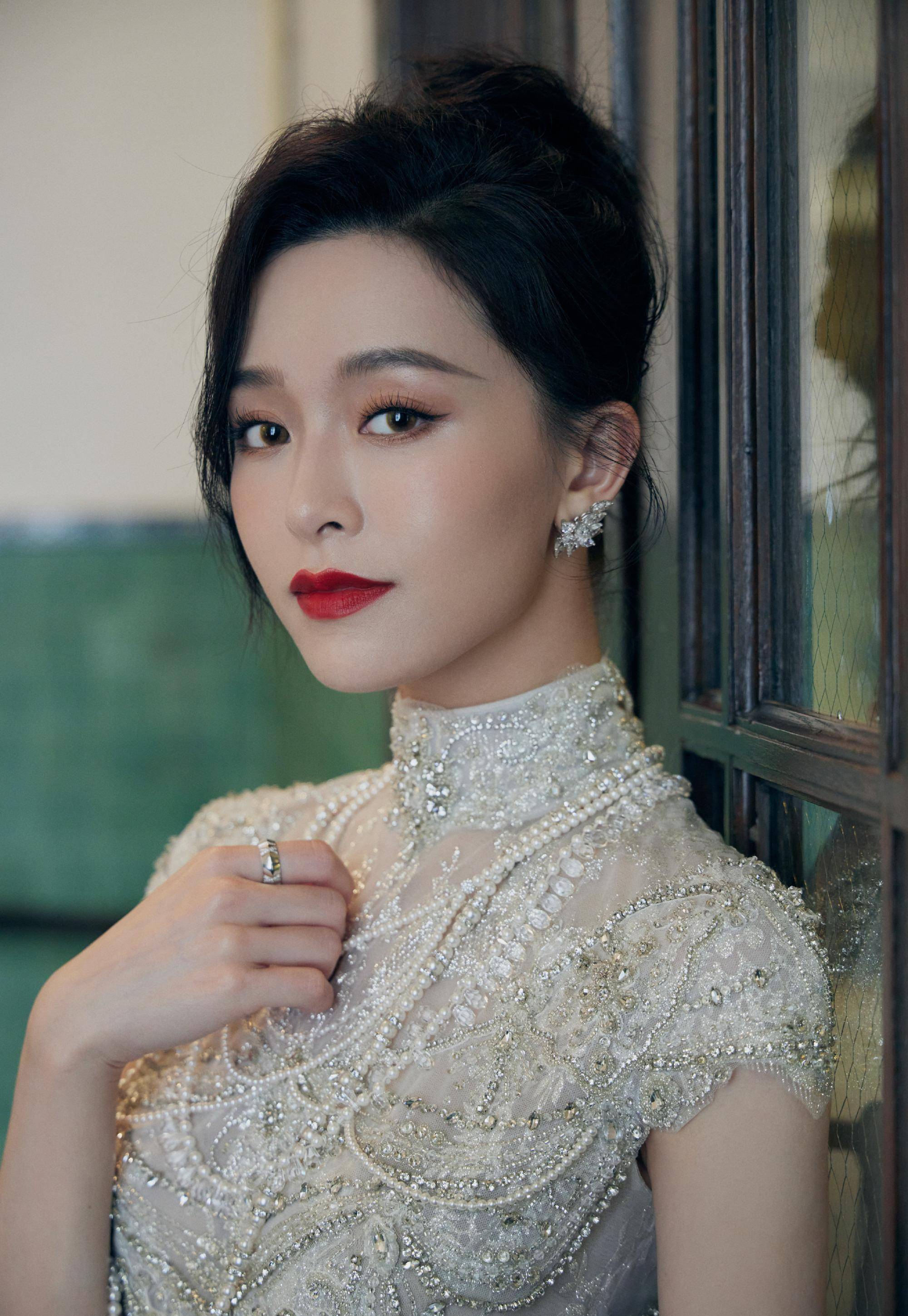 她演古装剧虽然不合适,但在现代剧里颜值真是没得挑_文咏珊_风格_五官