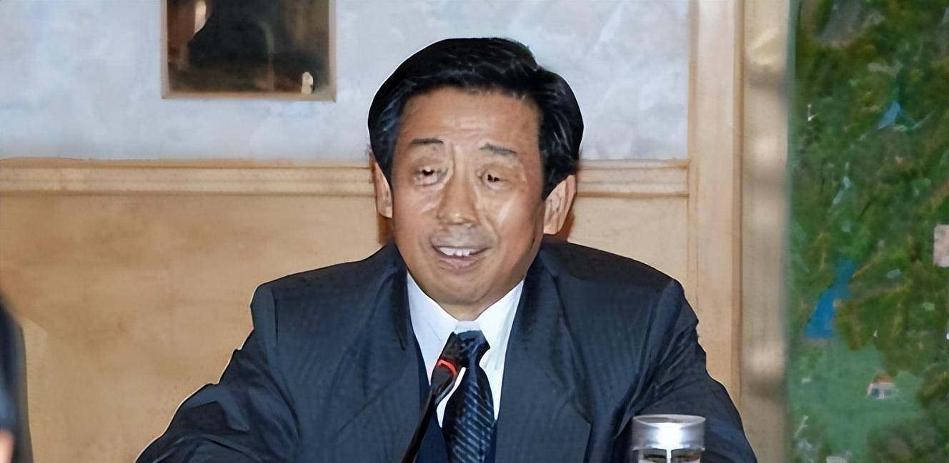 2006年,安徽省副市长落马,贪财好色胡作非为,情妇还有