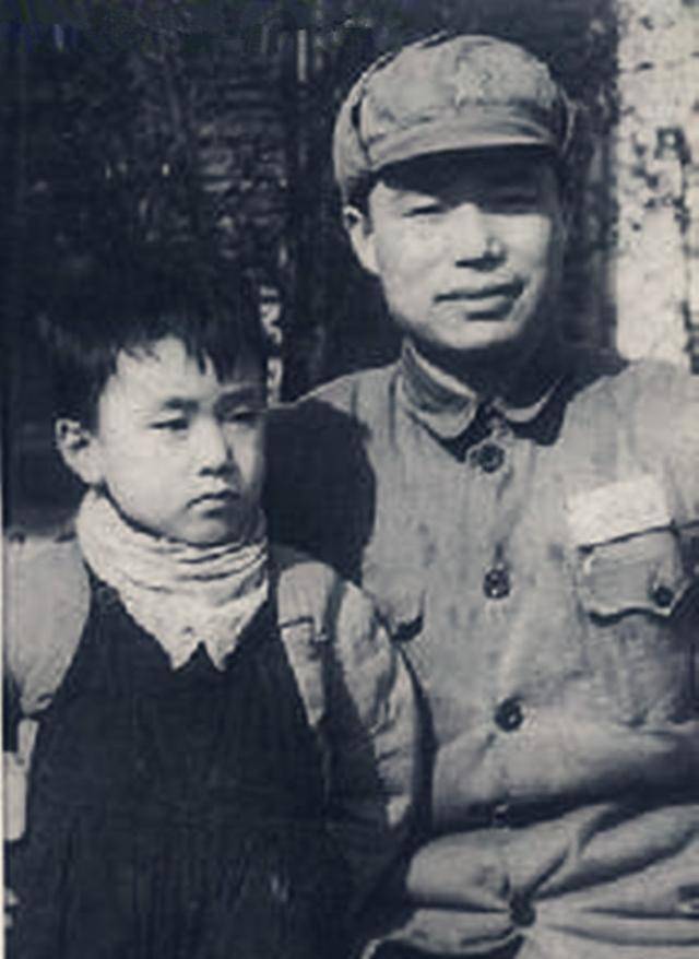 原创
            他是李云龙的原型人物，一生极具传奇，“疯”起来还谁都拉不住他2