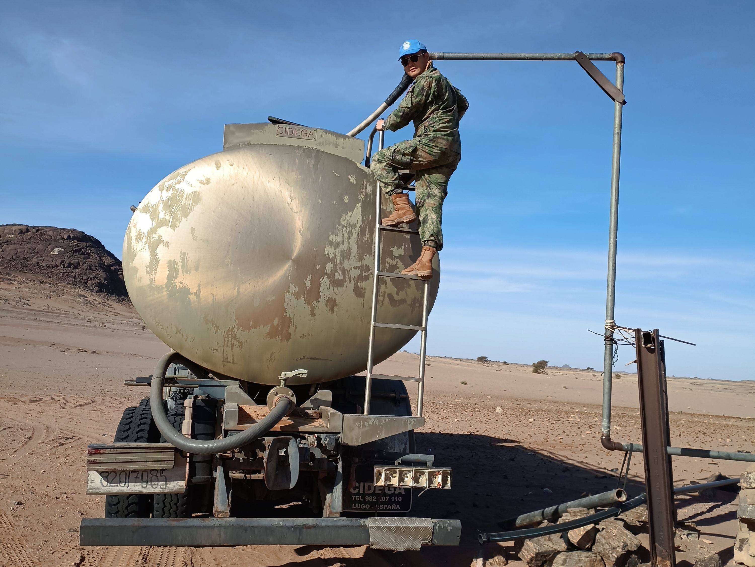 撒哈拉沙漠里中国军人的风采——访军事观察员李理_联合国_西撒哈拉