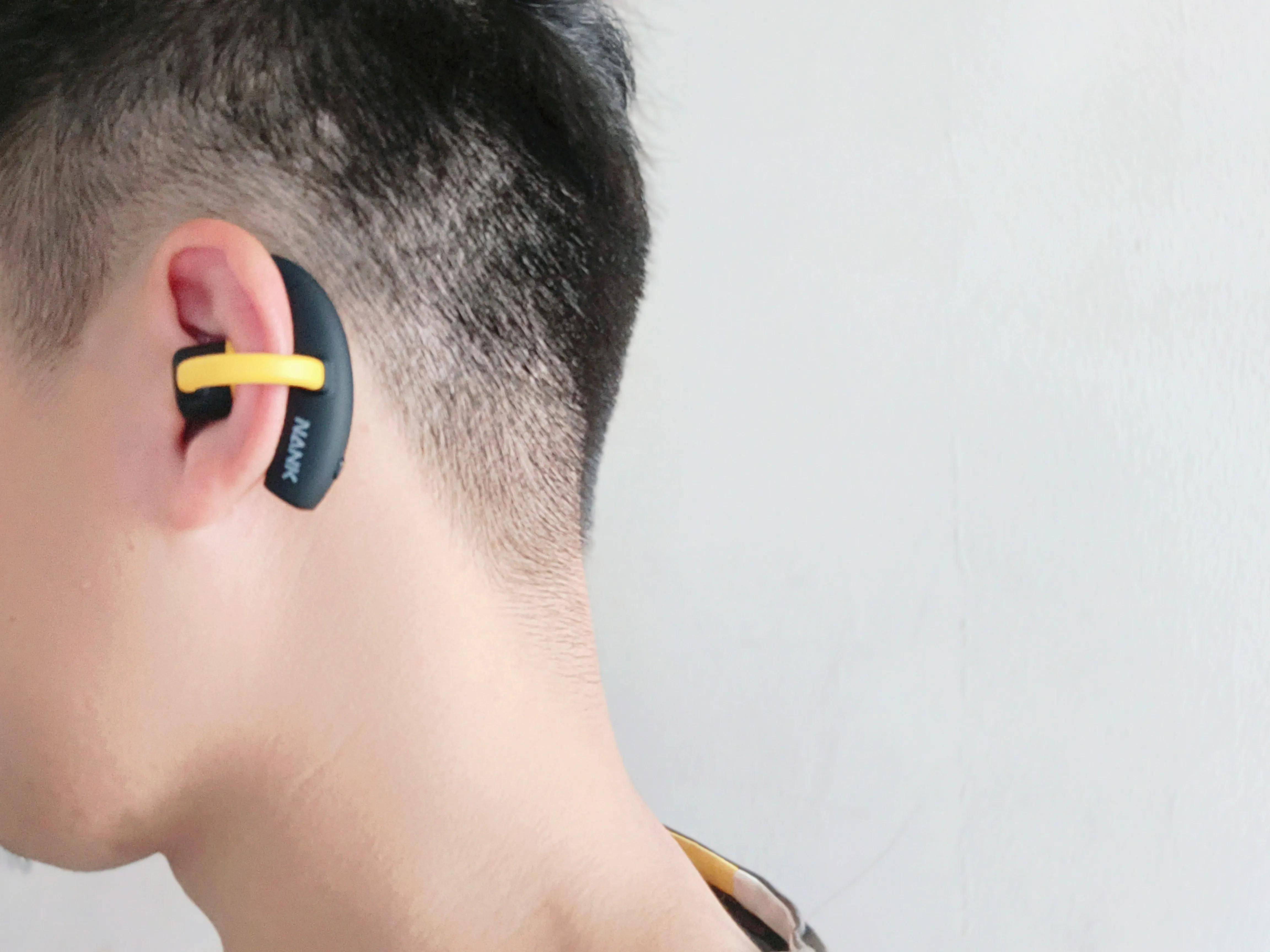 独特犀牛角设计，南卡OE重新定义骨传导新形态