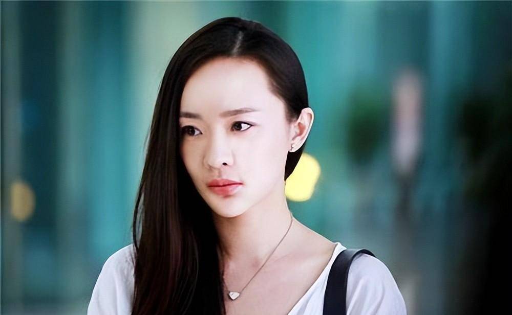 2012年,霍思燕与杜江公开恋情,次年两人的儿子出生,一家三口生活幸福