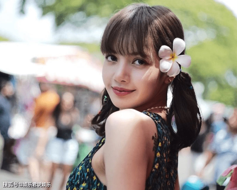 关于lisa你不知道的8件事,演唱会上罕见动怒只为保护jennie和她_刘海