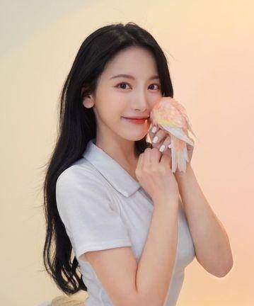 网惊艳:好像twice的momo_南韩_长发_浏海