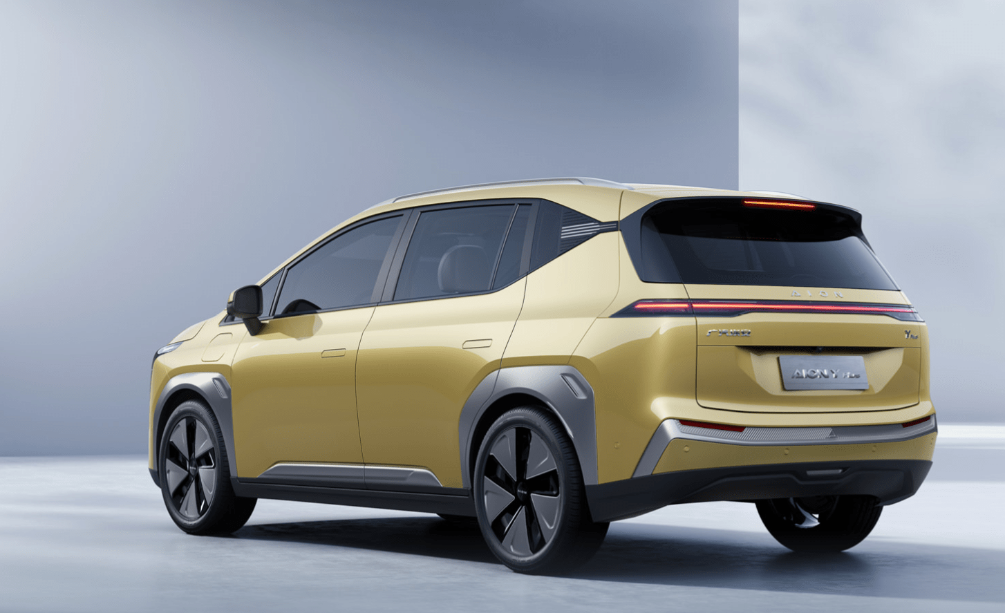 埃安4月销量最高的车型,2023款 aion y younger是个不错的选择?