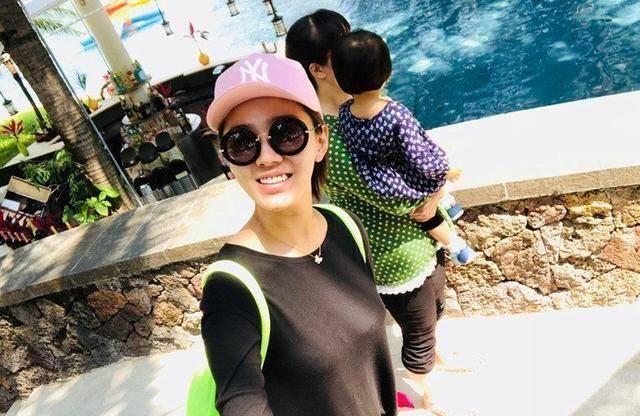 中走红,一句口头禅成了经典,赵本山和范伟都学她_孟真_马小翠_剧中