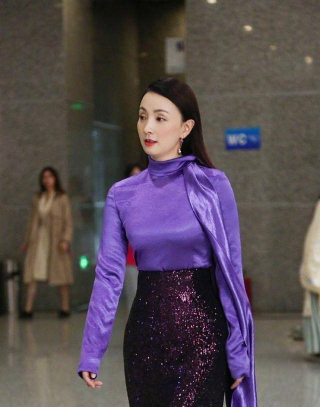 穿半身裙别配t恤了,学周迅陶虹这么搭,更优雅_裙子_效果_女性