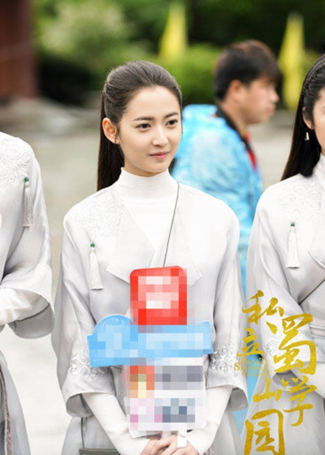 陈钰琪新剧出演女娲后人扮相太寡淡,不如当年唐嫣一半美_演技_真爱