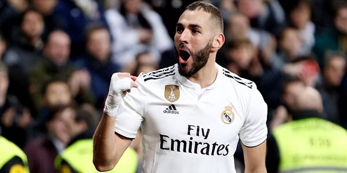 沙特报价本泽马一亿欧元!心动不如行动,笨马会离开吗?_皇马_梅西_吉达