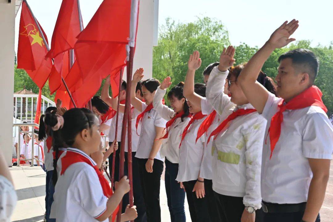 额敏县第三小学图片