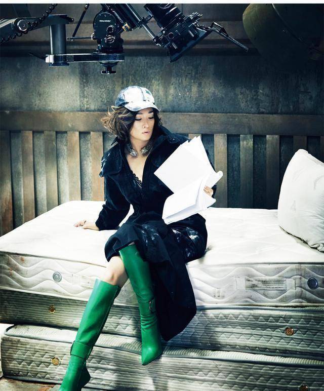 传奇女星巩俐登上《嘉人marieclaire》九月刊封面!_杂志_地位_客户