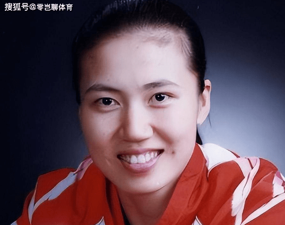 周苏红职位再升迁,和瘫痪丈夫离婚,再嫁富豪面容显苍老_汤淼_运动