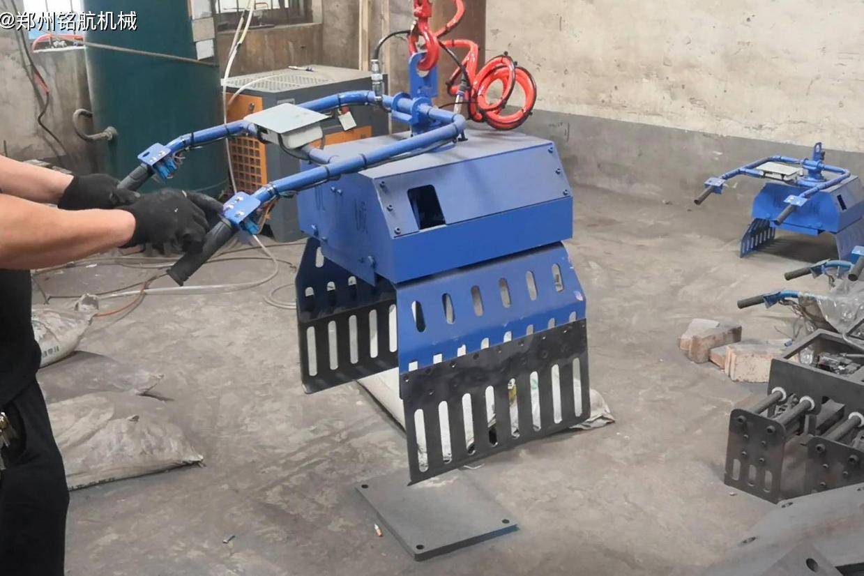 水泥助力装卸机 助力卸车设备告别繁重体力