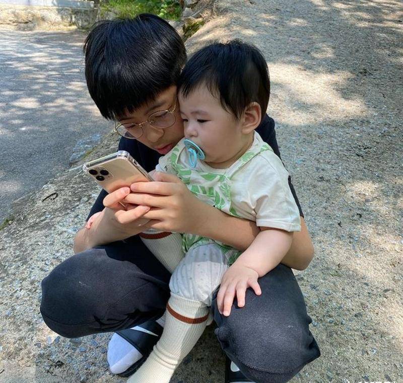 得到父母的允许后,张申英和姜京俊的感情之路并没有就此一帆风顺.