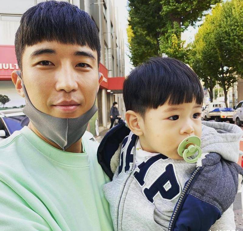 20岁爱上经纪公司老板,商人重利轻儿子,再嫁演员意外收获幸福_姜京俊