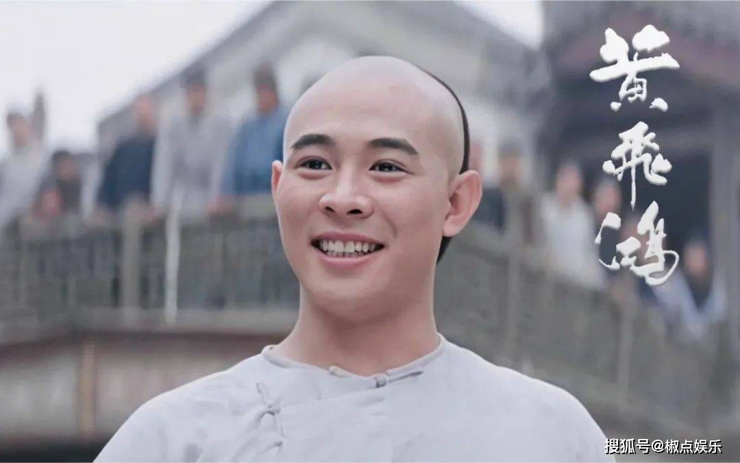 60岁李连杰近况曝光:脸部浮肿,老到脱相太吓人,回国捞金被骂惨_利智