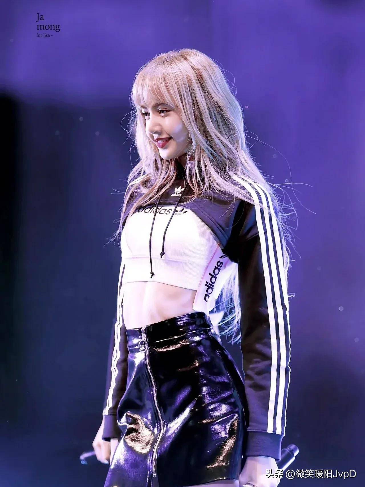 lisa回应不发时尚照片的原因原来是怕被妈妈说_舞台_头条_女儿