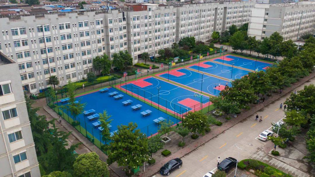 夏雨中的宝职怎能不爱～有一份雨天安全提醒,了解一下_暴雨_校园_要点