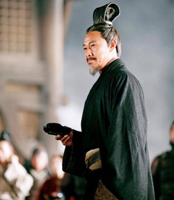 对继女视如己出,对亲儿无情,亲儿是如何对待张丰毅的?