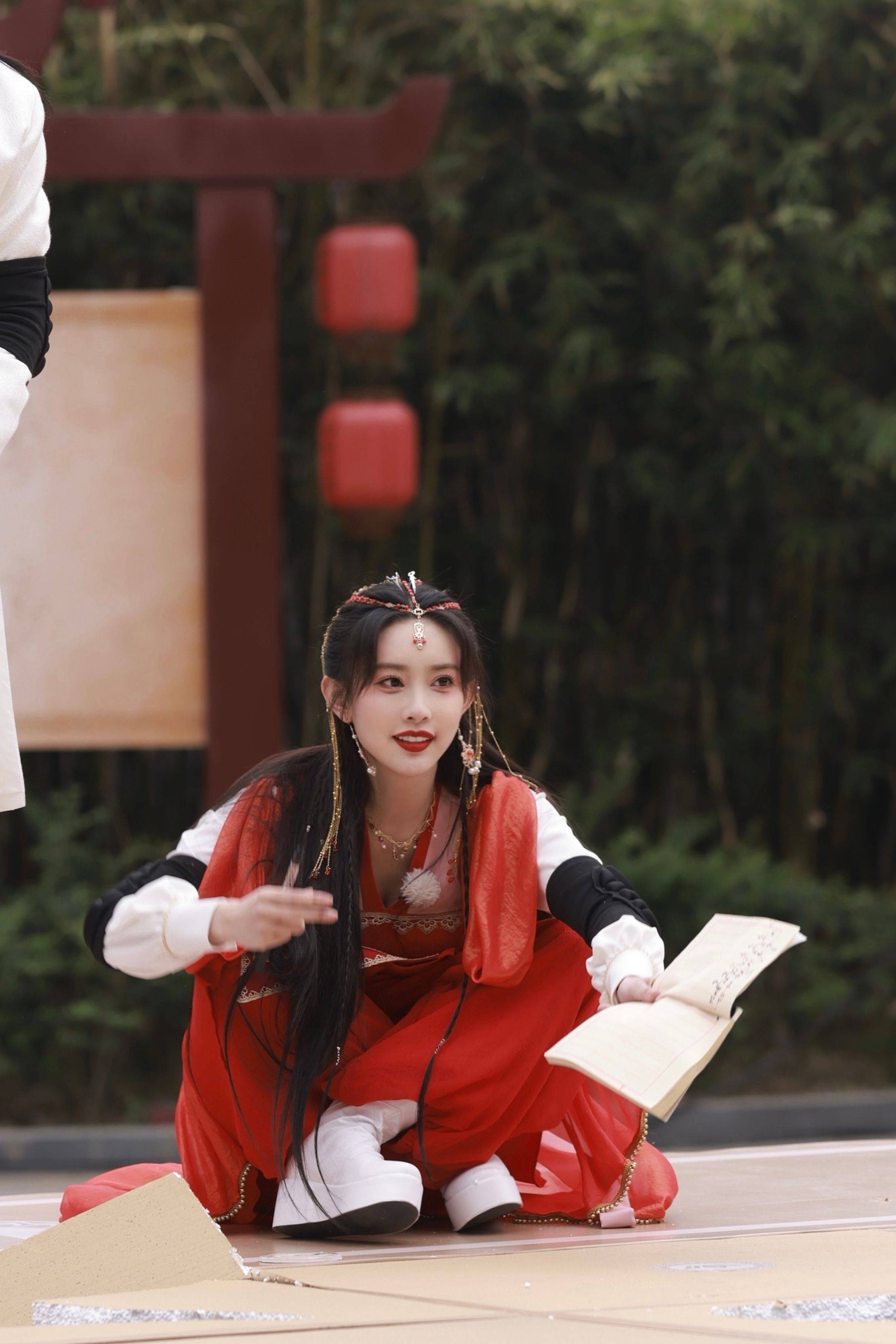 孟子义红色古装优雅写真_大片_孟婆_红衣