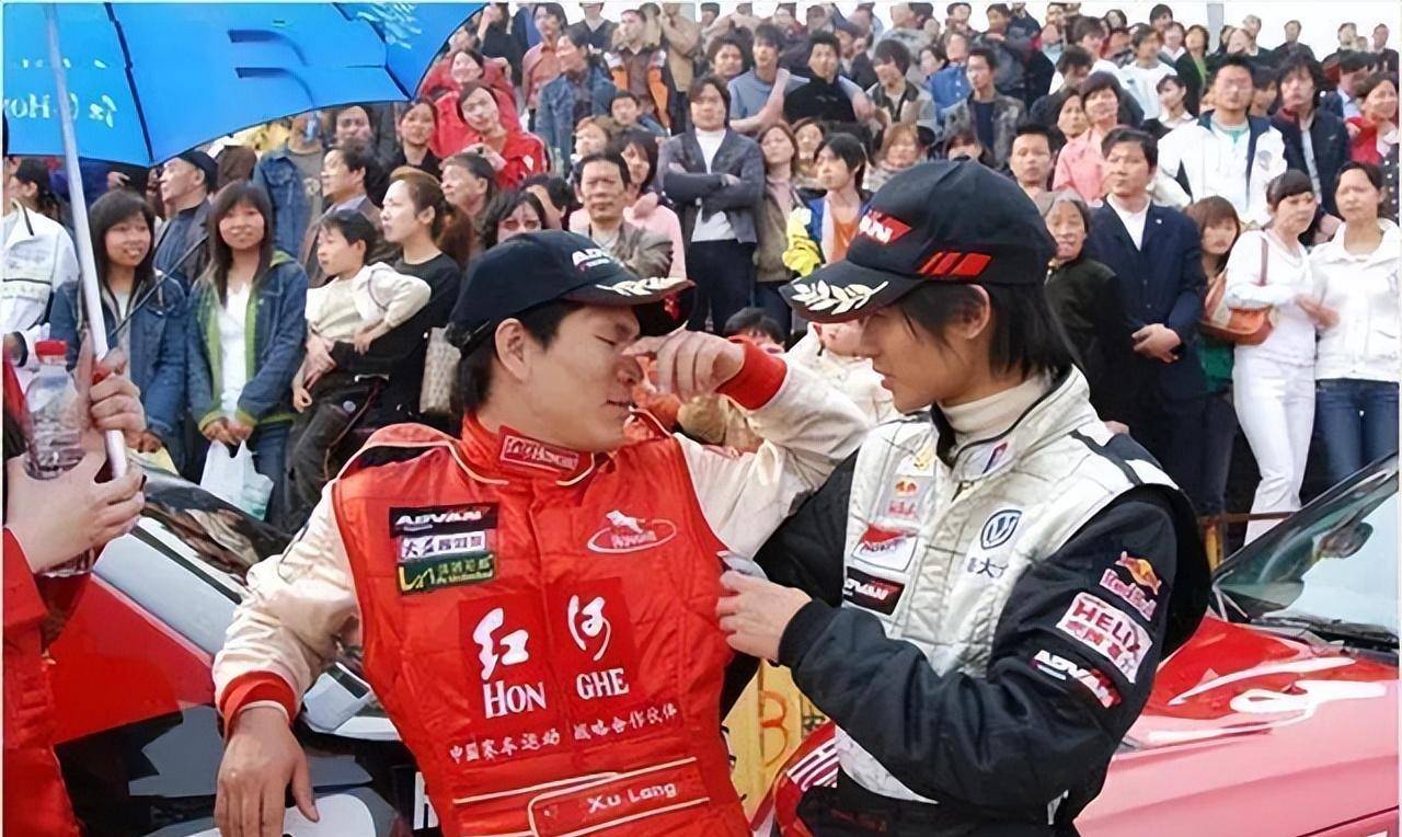 徐浪墓地现状:死因让人心酸,妻子刚怀孕三月,韩寒林志颖祭奠_比赛