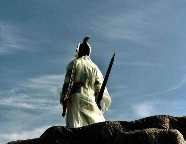 古天乐新片三个背影,刘备手持双股剑太帅了_古力娜扎_一身_真三国无双