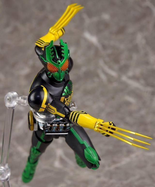 假面骑士ooo虫联组真骨雕可动手办实物详解这是最强联组的表现力_形态