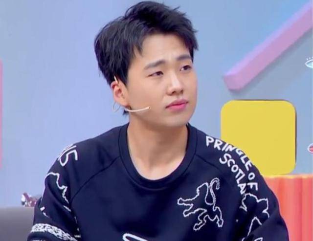 郭麒麟开百万豪车上班遭阎鹤祥调侃,鹤字科最强捧哏名不虚传_郭德纲