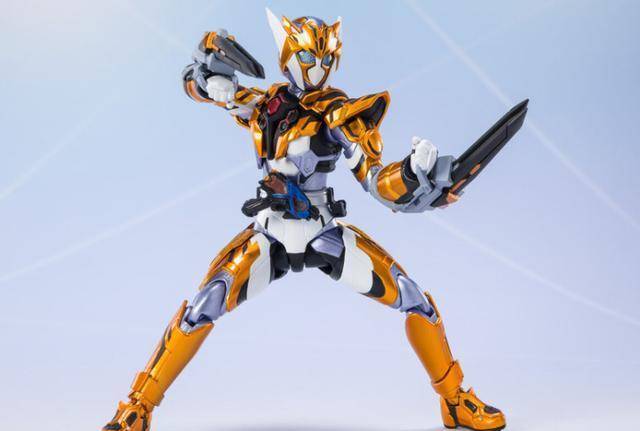 假面骑士瓦尔基里正义剑齿虎shf手办详图帅气大猫猫变憨了_入手_感觉