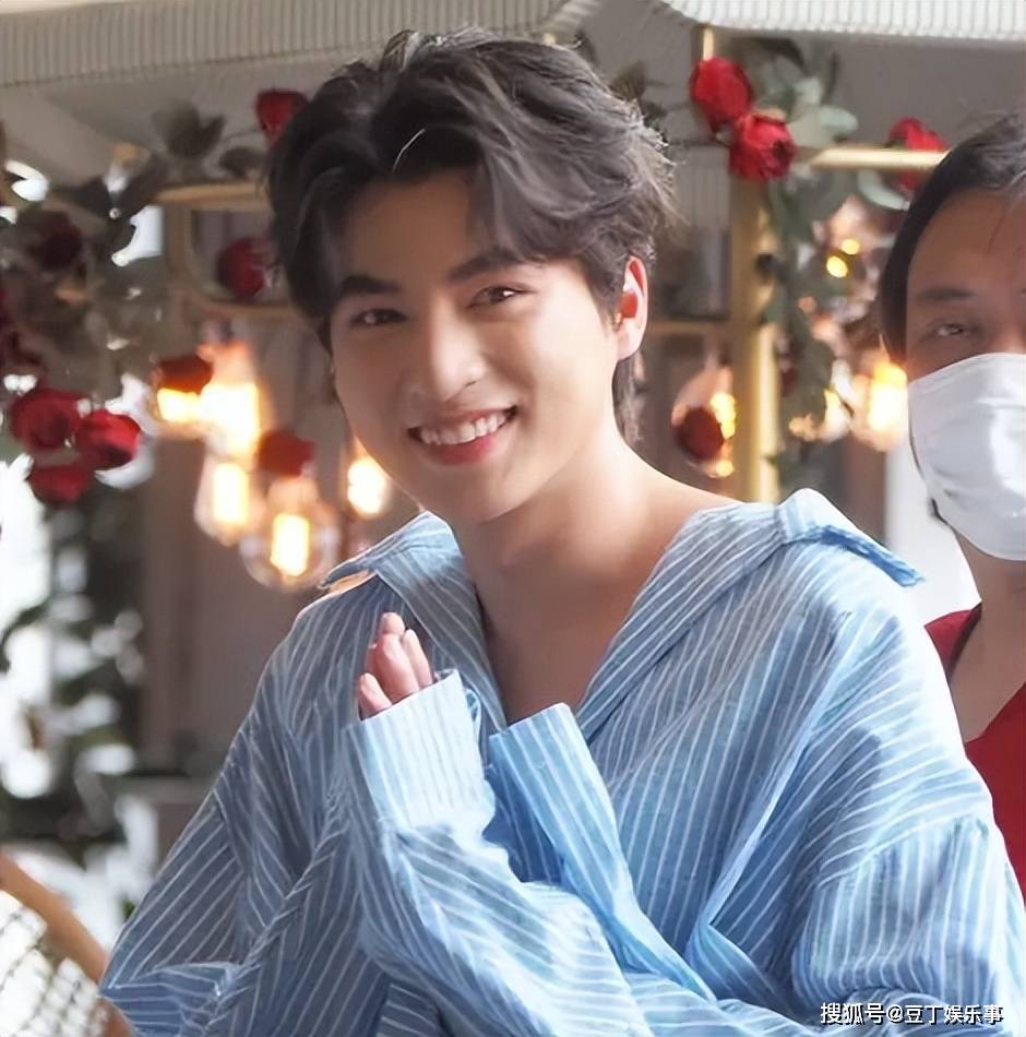 然而令人意外的是,作为模特出身的妙苏怕,得知糕卡娜