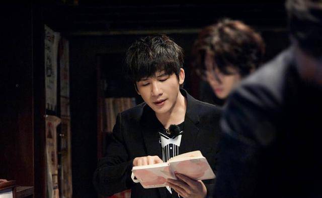 黄明昊:五位一体,又是小贾拖家带口的一天_杨幂_蜜桃_邓伦