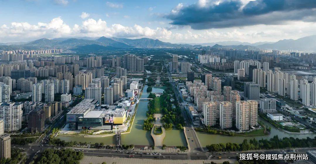 温州印象城mega项目坐落于温州鹿城区中轴线——中央绿轴板块,位于