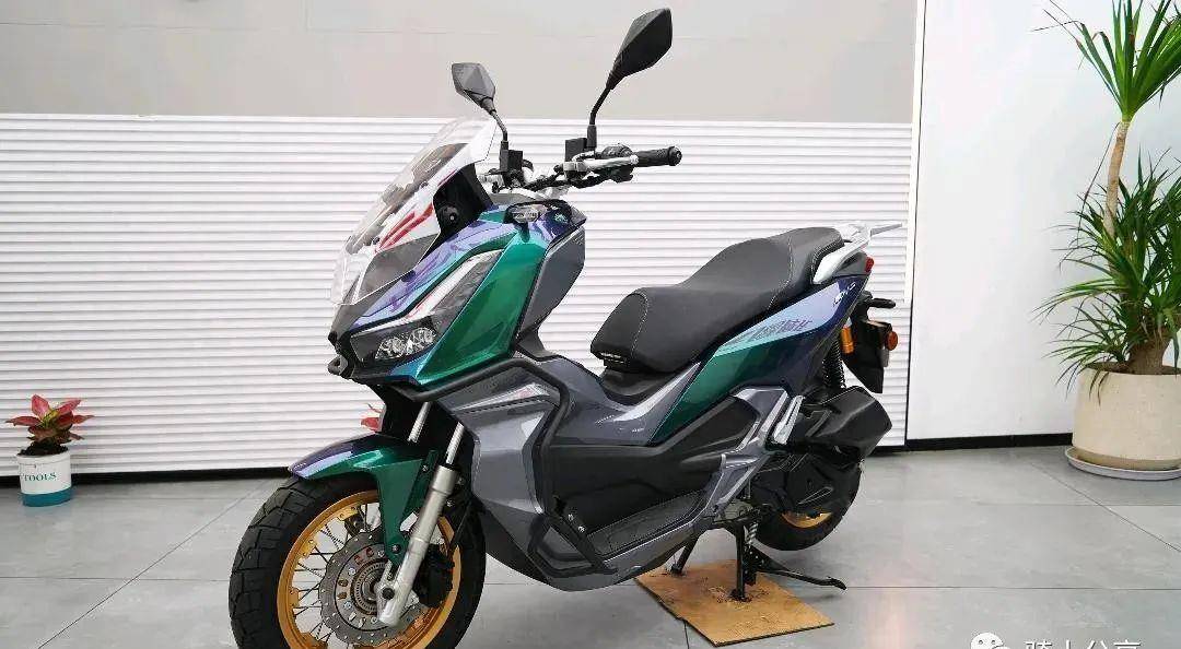 成功复制出nmax150,pcx150,uy125,adv150的天鹰摩托又有新动作了.