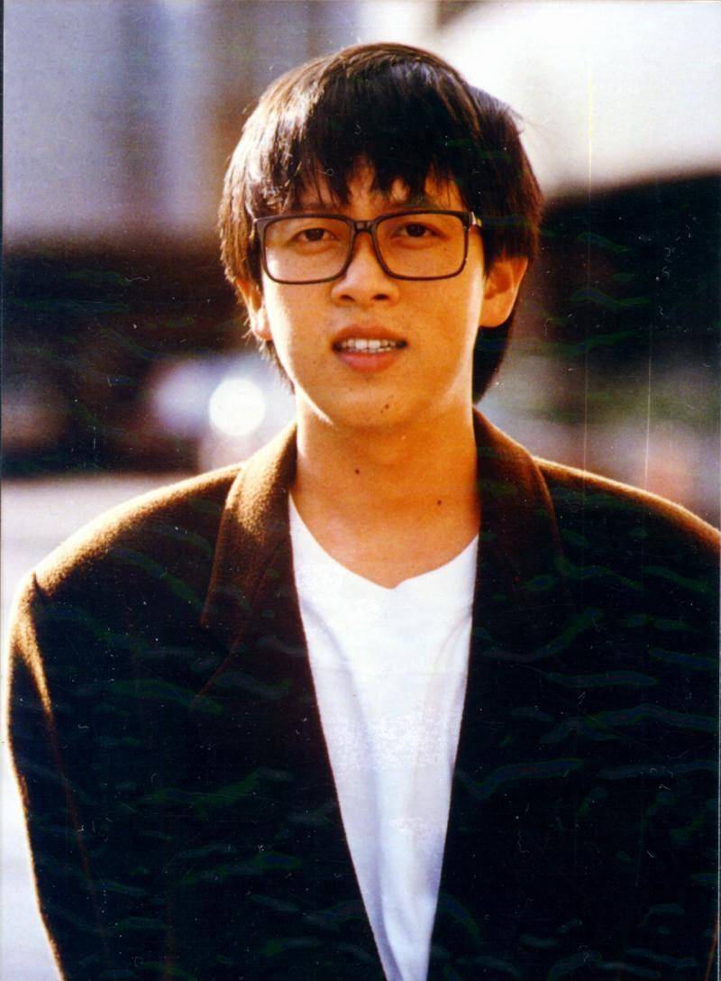 31岁车祸身亡的张雨生,你以为是醉驾,飙车,事情其实没那么简单_翁孝良