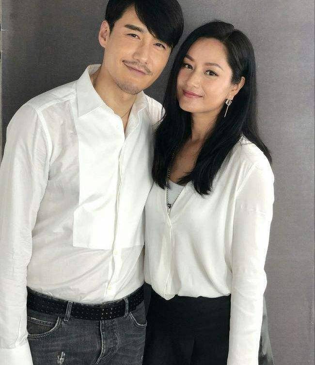 兄弟俩唱生日歌,妈妈眼中满是骄傲_胡兵和_胡东_人生