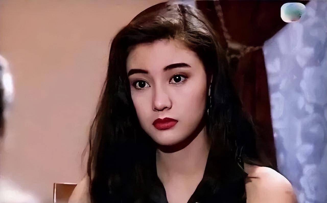 李连杰,林青霞合作的《笑傲江湖2之东方不败》,影片中李嘉欣饰演的