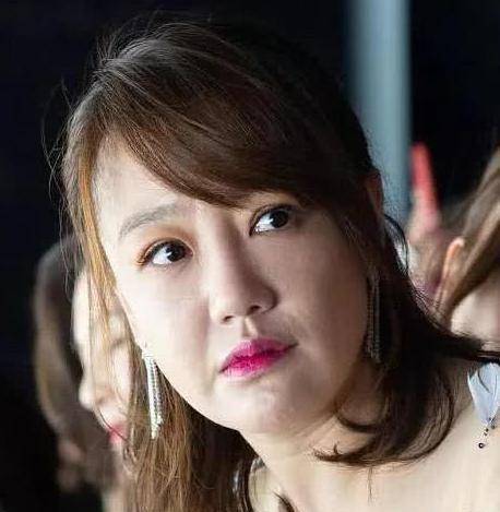 坚决不蹭胡歌热点的薛佳凝怎么了?为何老得这么快?_美容_感觉_人品