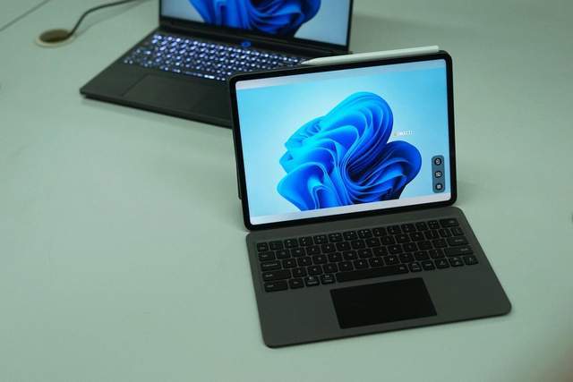 正当我想换笔记本的时候,遇上了iqoo pad_电脑_键盘_平板