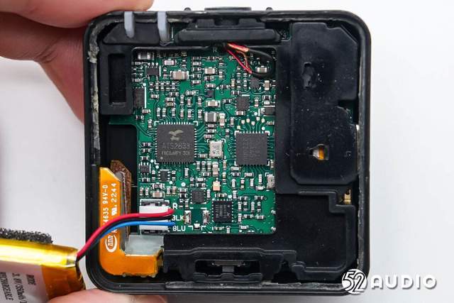 罗德wireless me无线麦克风拆解,内置广播级全向麦克风,支持双模式