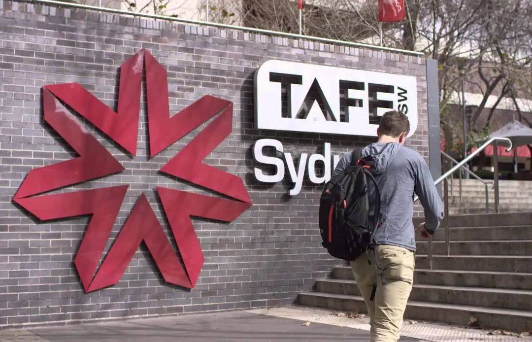 时长短，薪资高，学费低，澳洲职业培训学校Tafe了解一下！