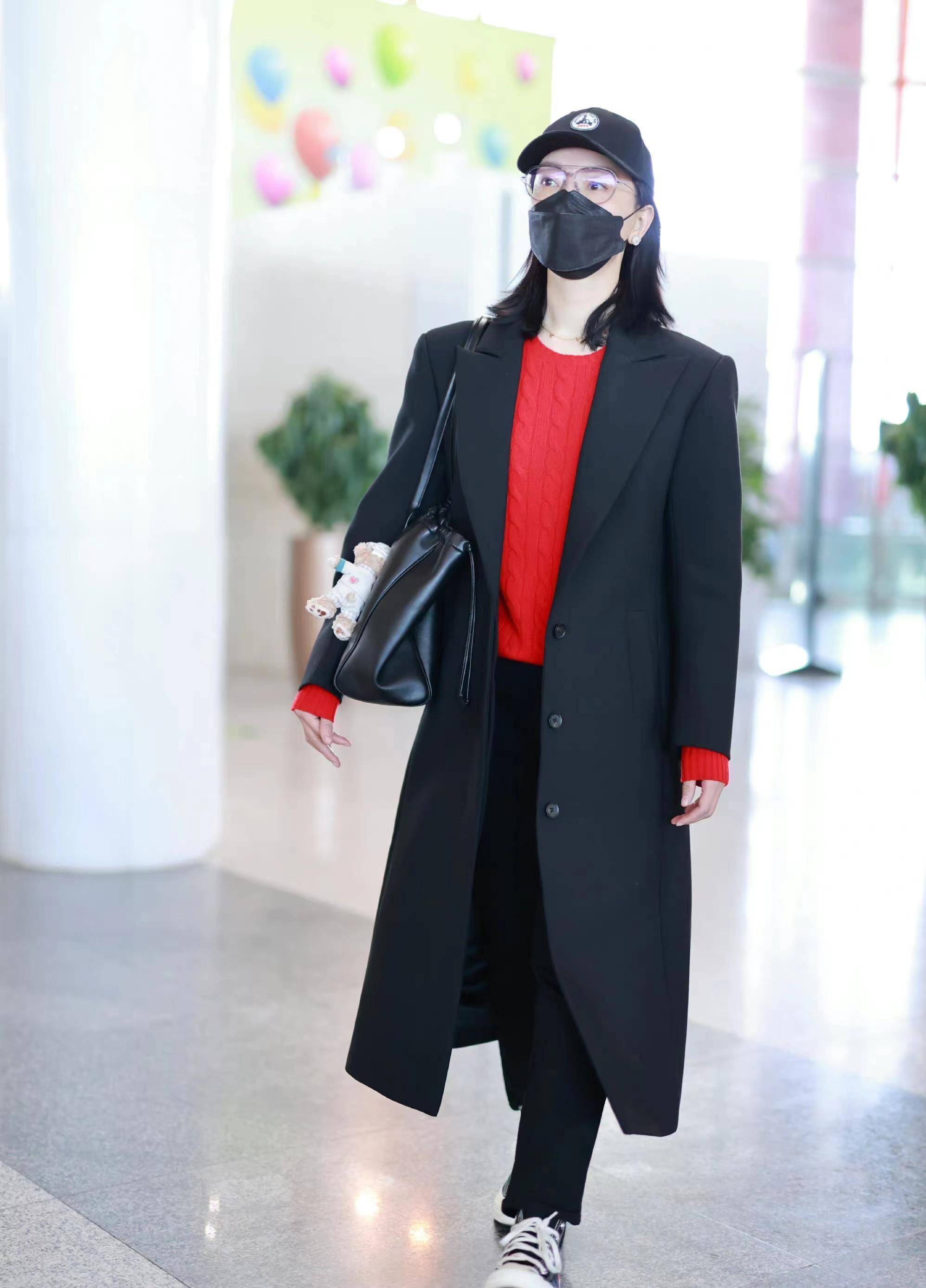 陈数是个高挑的女人,168公分的完美女神身高.