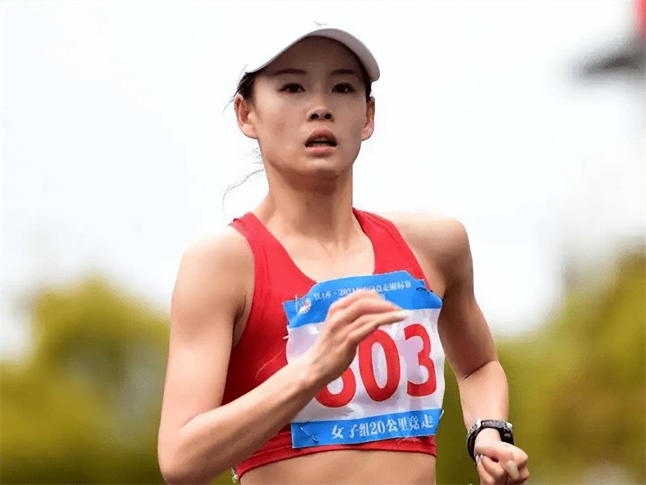 竞走女神杨家玉:队友变爱人,世界冠军嫁师弟,陪嫁750万_比赛_锦标赛