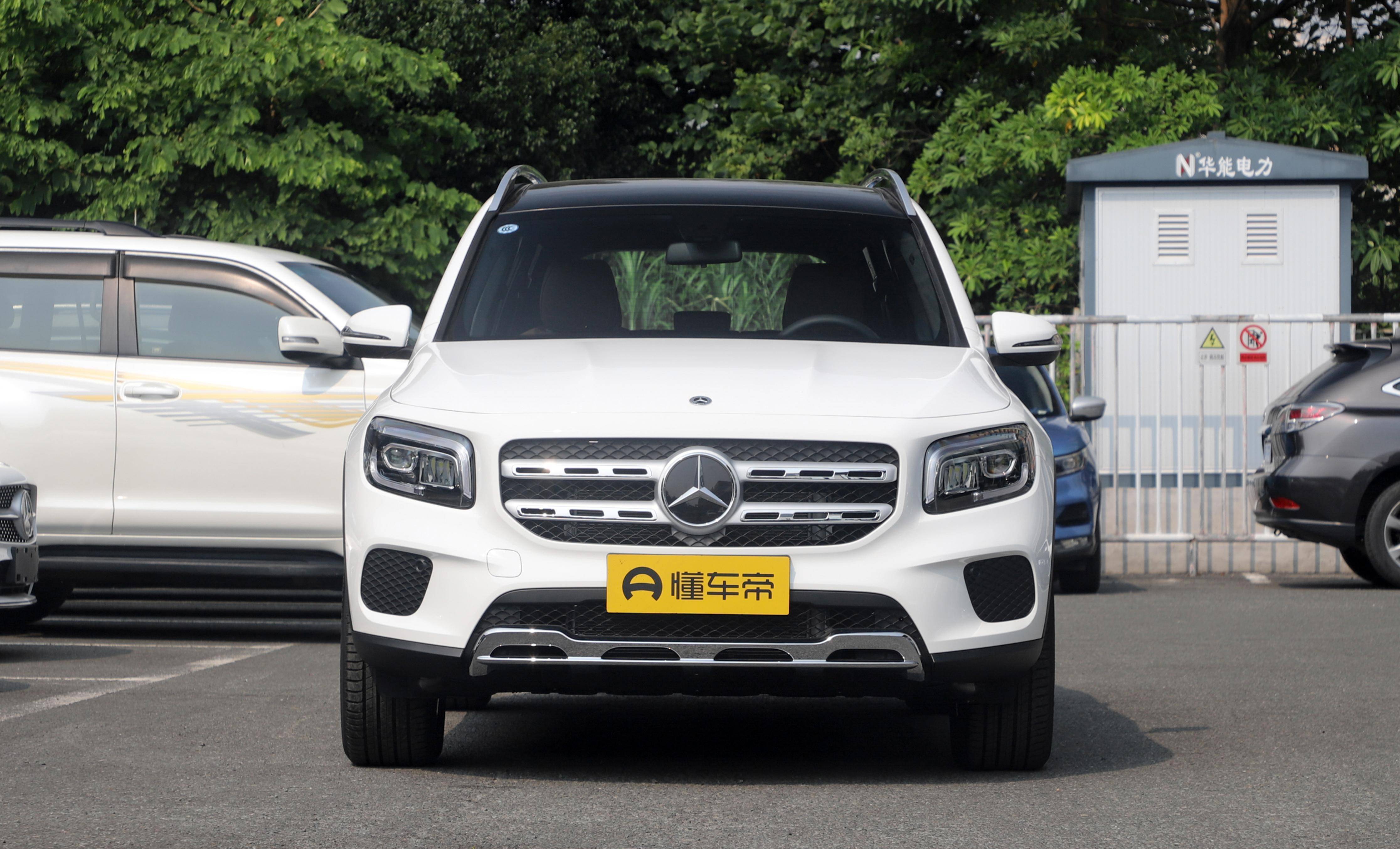 奔驰glb glb 200 动感型:颜值与性能的完美结合