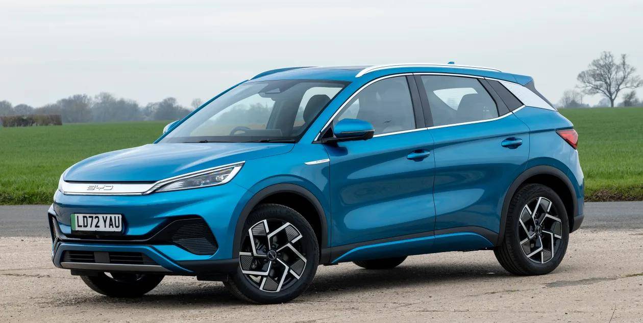 目前比亚迪销往海外的绝对主力,比亚迪atto 3右舵版实拍图发布_搜狐