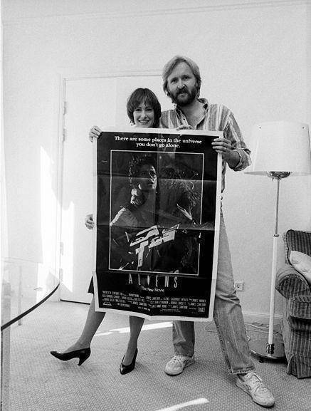 卡梅隆离了4次婚只是为了找到她_终结者_莎拉·康纳_妻子